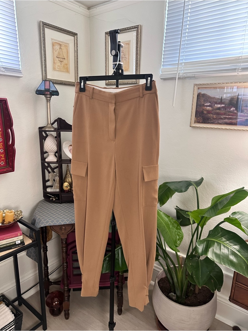 Aritzia Babaton Tan Cargo Joggers - Utility Style - Picture 2 of 8